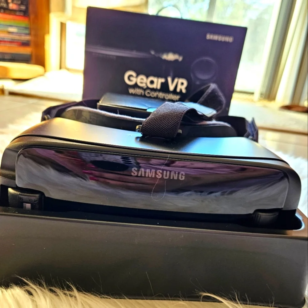 Samsung - Gear VR With Controller - Oculus 2017